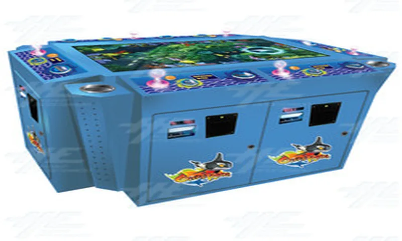 Ocean King arcade fish hunter screen with Golden Dragon boss and laser blasts