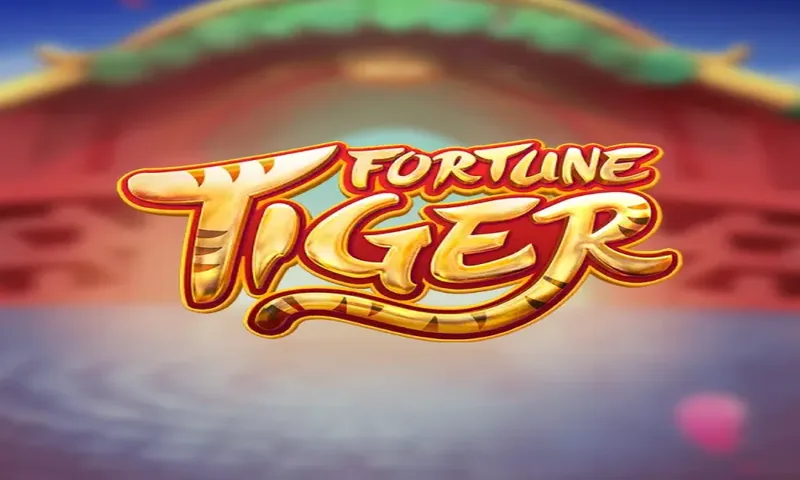 Fortune Tiger slot with golden tiger cub and red multiplier envelopes